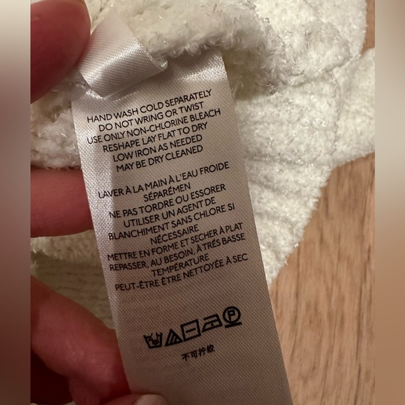 Urban Outfitters Women's White Cardigan - Picture 6 of 7